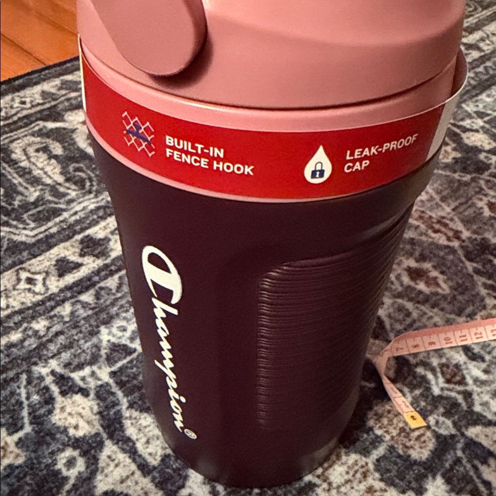 Champion Burgundy  Lunch Box and 40 oz Water Bottle - Picture 7 of 10